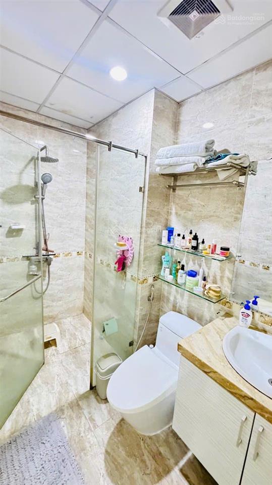 Cho thuê căn hộ 72m2, 2 phòng ngủ full đồ tòa yên hòa sunshine  số 9 vũ phạm hàm. 0969 503 ***