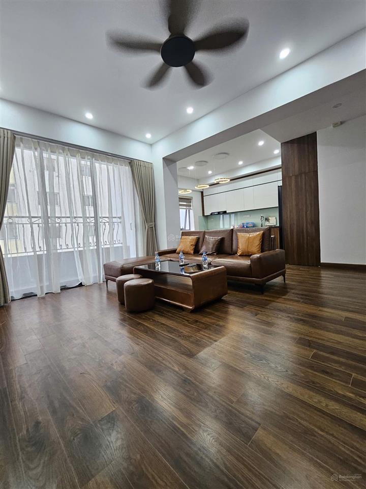 Cho thuê căn hộ 160m2 căn góc thoáng tòa 34t hoàng đạo thúy 19tr/ tháng