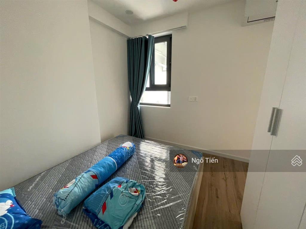 Chính chủ cho thuê căn hộ the maison 2pn 2wc chỉ 5,5 triệu/tháng, có tủ, giường, bếp, hút mùi,..