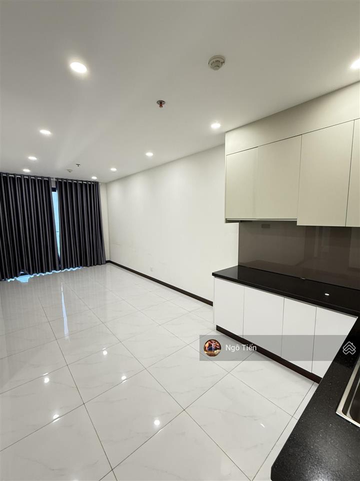 Cho thuê nhanh c  skyview giảm giá 2pn 80m2 6,5 triệu/tháng có máy lạnh, rèm
