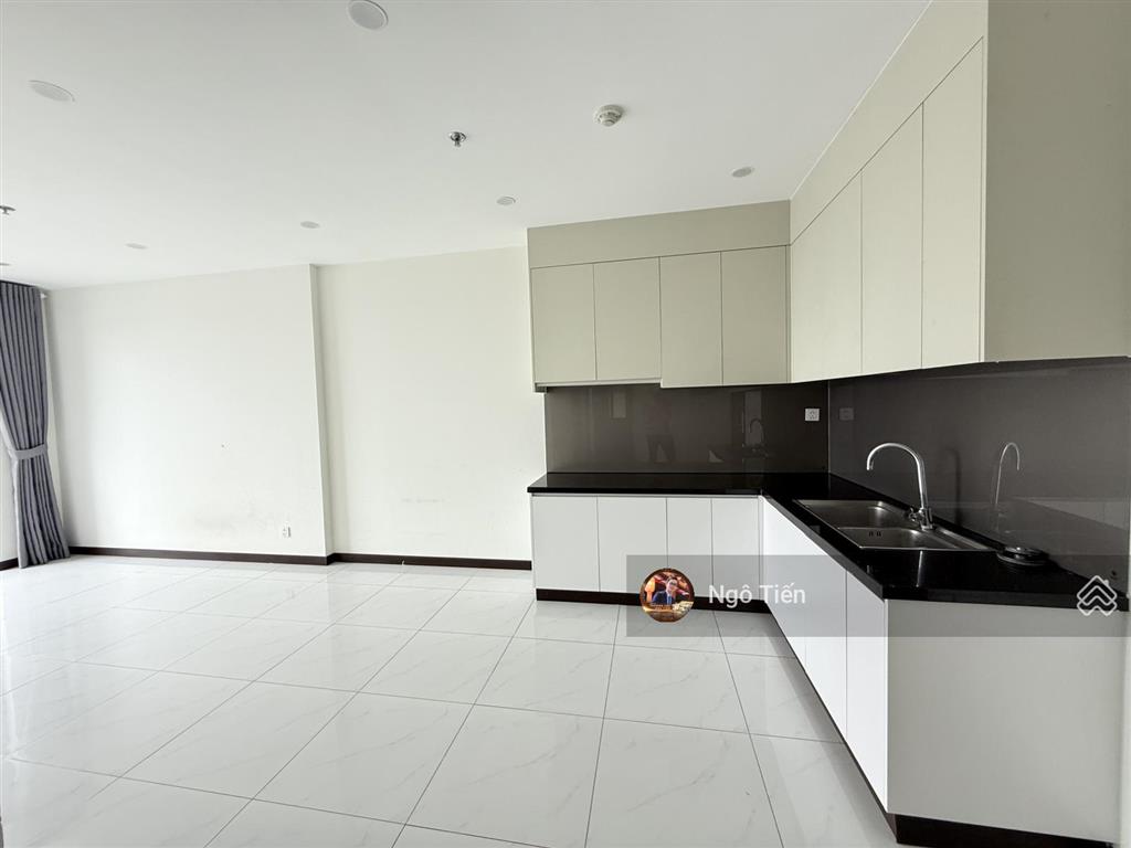 Cho thuê nhanh c  skyview giảm giá 2pn 80m2 6,5 triệu/tháng có máy lạnh, rèm