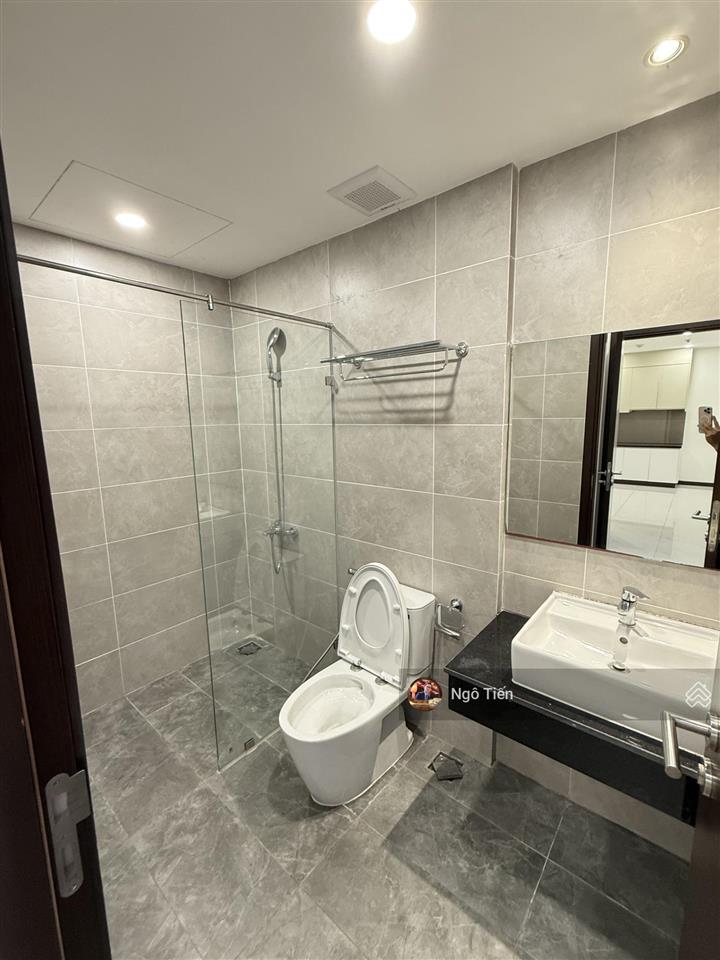 Cho thuê nhanh c  skyview giảm giá 2pn 80m2 6,5 triệu/tháng có máy lạnh, rèm