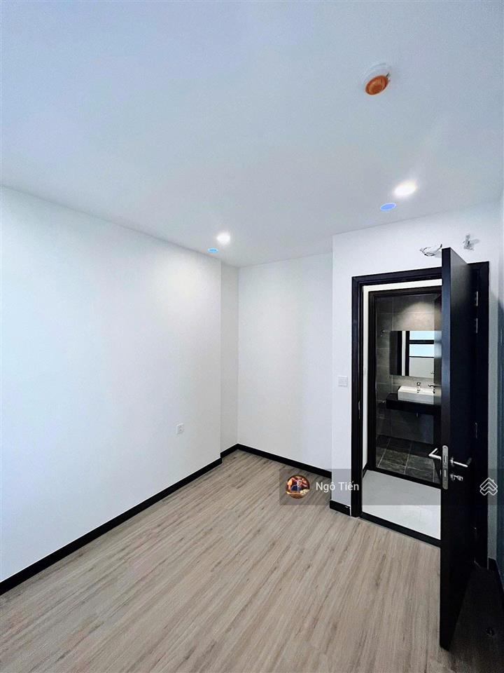 Bán gấp căn hộ 1pn 53m cskyview. chỉ 1ty750 thương lượng. sổ hồng sẵn sang tên ngay