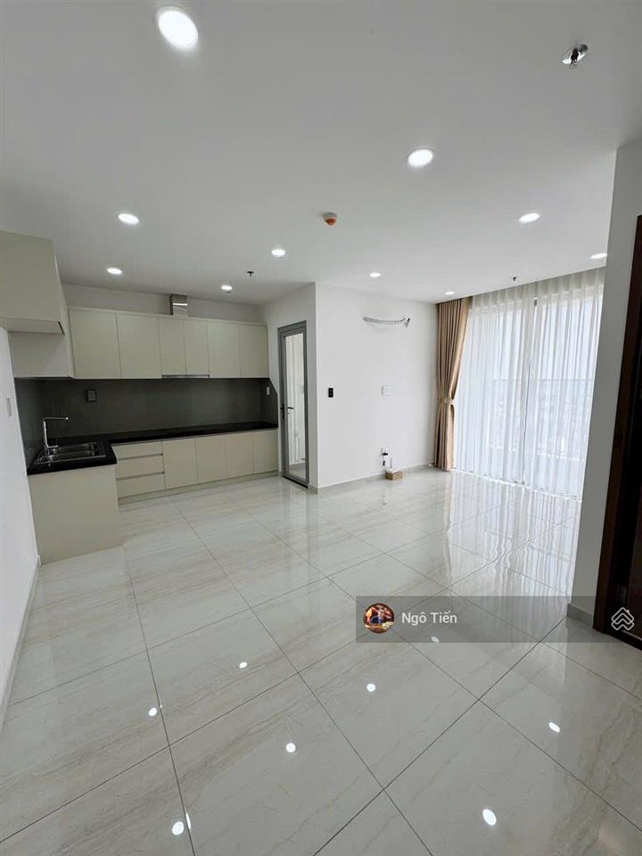 Ngộp lãi ngân hàng nên cần bán lỗ giảm 600 triệu căn 2pn 2wc 69m ở happy one central, kdc phú hòa