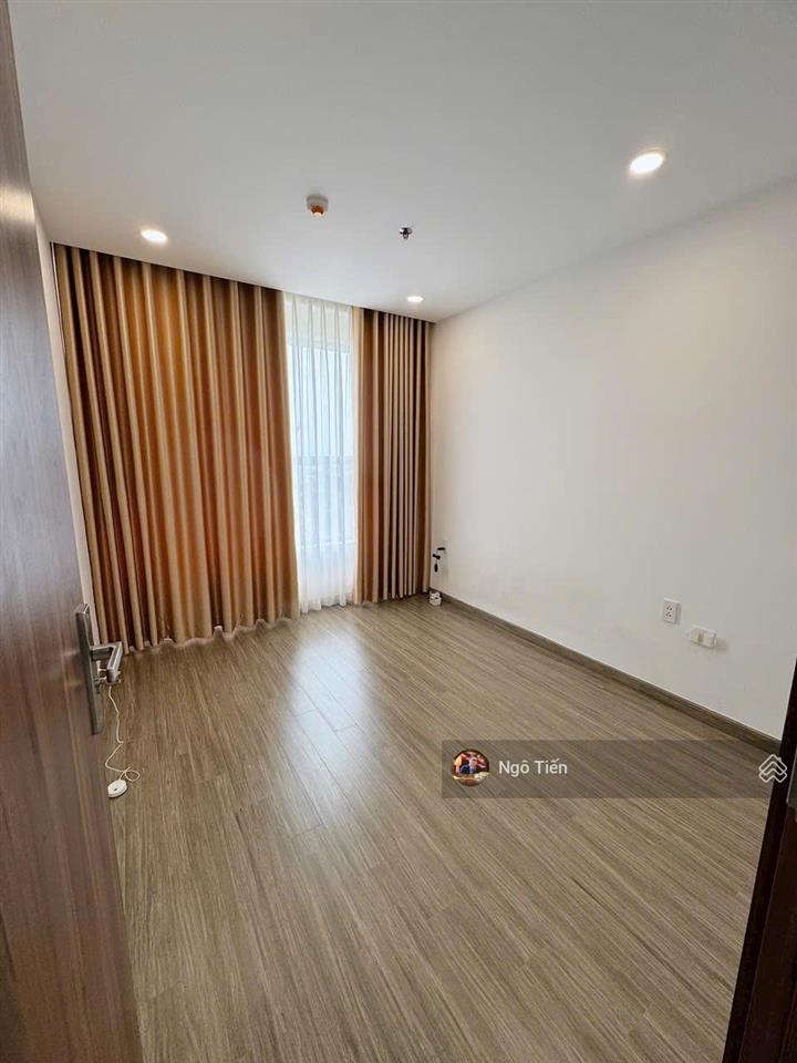 Ngộp lãi ngân hàng nên cần bán lỗ giảm 600 triệu căn 2pn 2wc 69m ở happy one central, kdc phú hòa