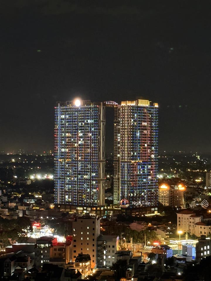 Ngộp lãi ngân hàng nên cần bán lỗ giảm 600 triệu căn 2pn 2wc 69m ở happy one central, kdc phú hòa