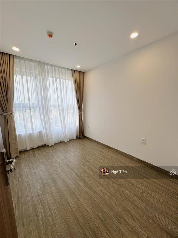 Ngộp lãi ngân hàng nên cần bán lỗ giảm 600 triệu căn 2pn 2wc 69m ở happy one central, kdc phú hòa