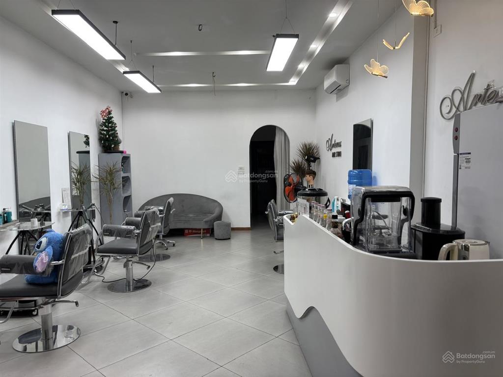 Bán nhà mặt phố tại số 193, nguyễn ngọc nại, 68 tỷ, 103 m2, giá ưu đãi hot!