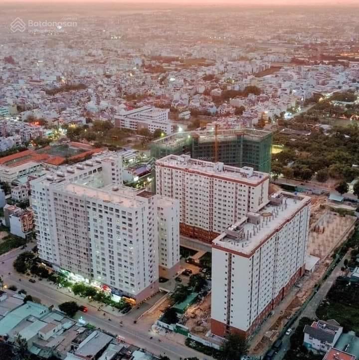 Bán gấp shophouse green town chỉ 3,450 tỷ ngay 4 mặt tiền đường bình tân hcm