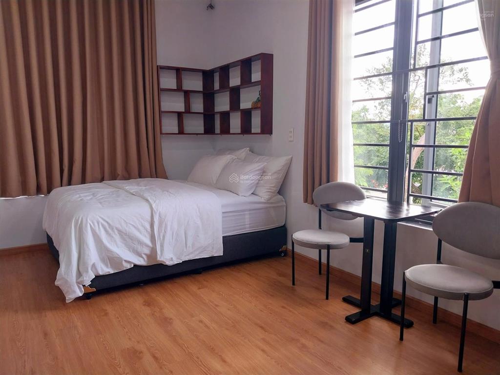Cho thuê dài hạn solwind riverside villa hồ bơi riêng ven sông