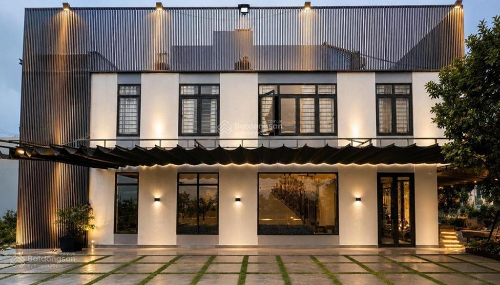 Cho thuê dài hạn solwind riverside villa hồ bơi riêng ven sông