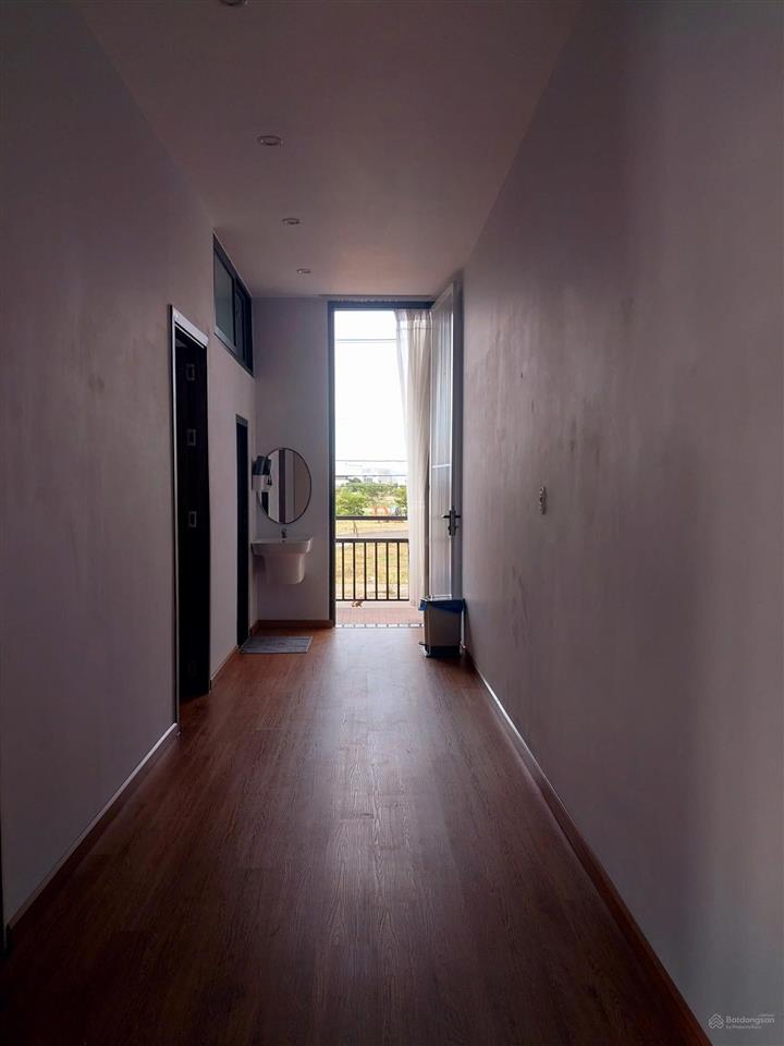 Cho thuê dài hạn solwind riverside villa hồ bơi riêng ven sông