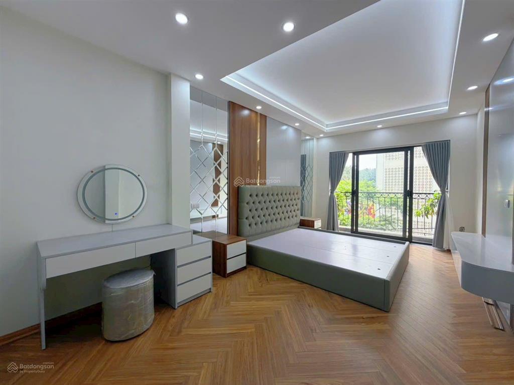Chính chủ bán nhà phố dương văn bé, sđcc, 6 tầng  gara ô tô  thang máy  xây mới  16 tỷ có tl
