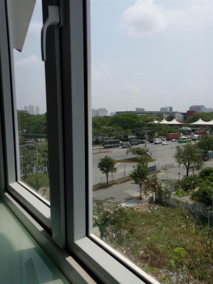 Cho thuê căn studio tuyệt đẹp như bức tranh  đối diện đh rmit namsaigon  full dịch vụ tiện tích
