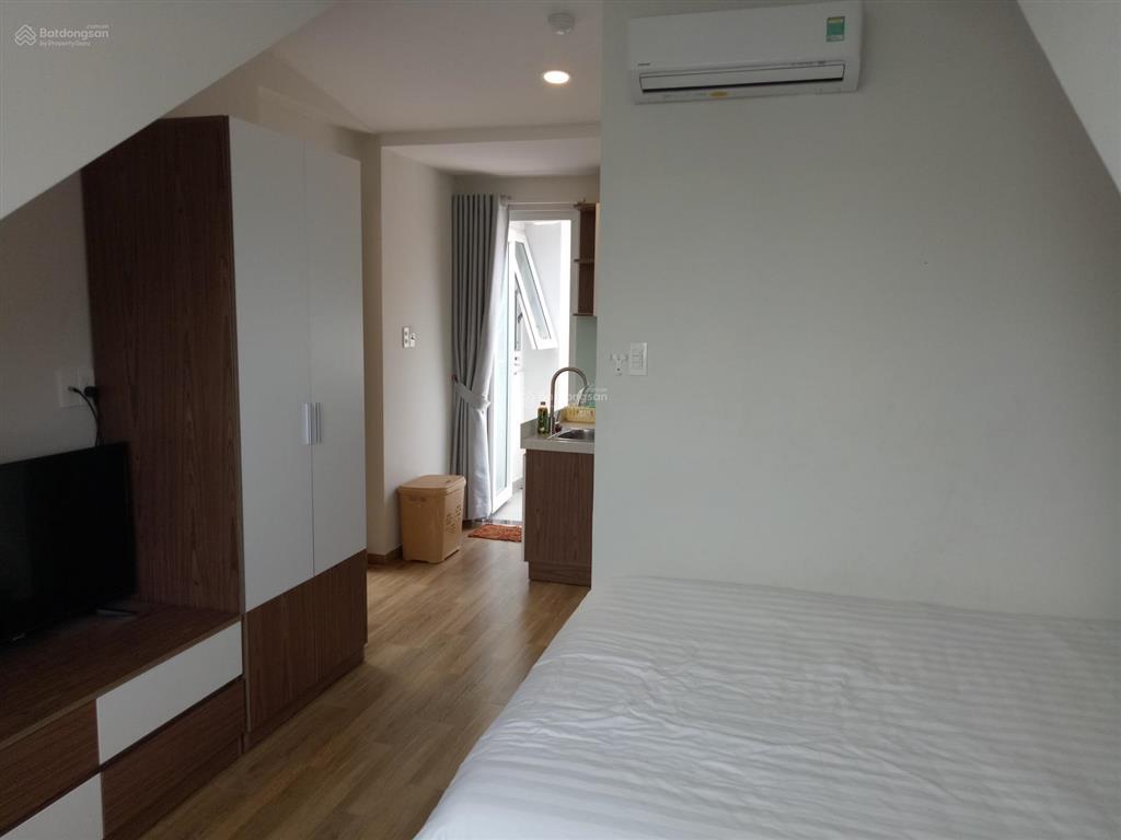 Cho thuê căn studio tuyệt đẹp như bức tranh  đối diện đh rmit namsaigon  full dịch vụ tiện tích