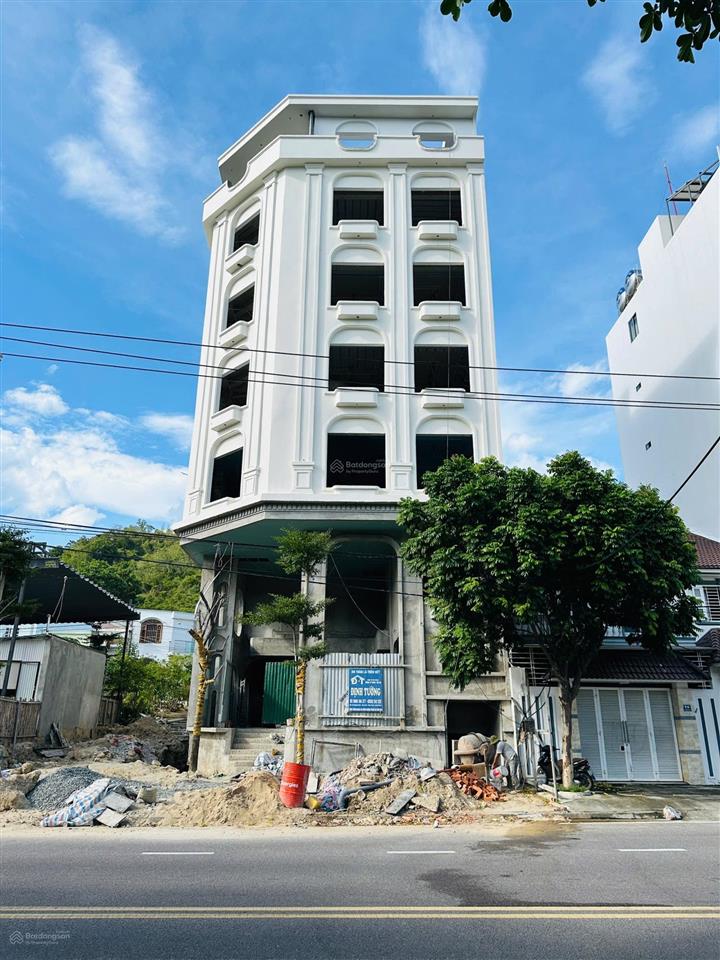 Bán nhà 26 phòng căn hộ 2 mặt tiền lô góc đường phạm văn đồng, nha trang