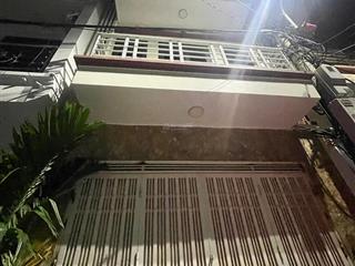 Chính chủ bán nhà riêng 60m2 full nội thất,thang máy tại khu đấu giá ao ngòi đức thượng hoài đức