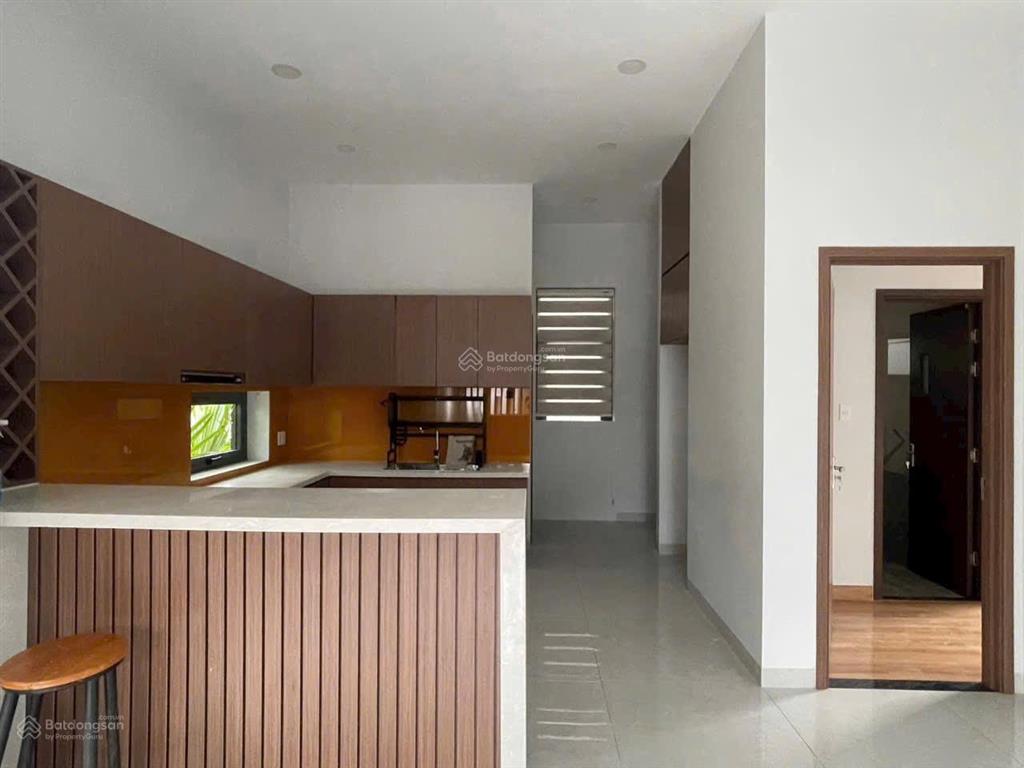 Cho thuê nhà sân vườn 3pn, 4wc, p phú hòa, tp thủ dầu một gần trường cao đẳng y tế bình dương