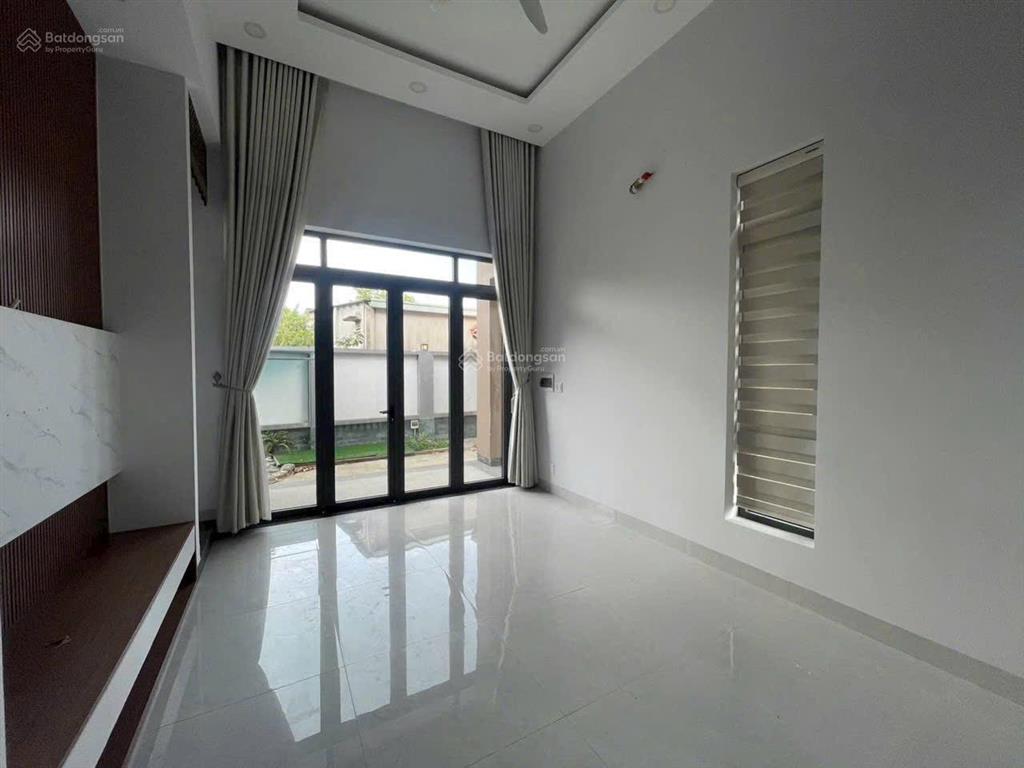 Cho thuê nhà sân vườn 3pn, 4wc, p phú hòa, tp thủ dầu một gần trường cao đẳng y tế bình dương