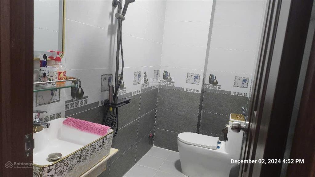 Cho thuê nhà 1 trệt 2 lầu kdc phú hoà 4pn4wc đầy đủ nội thất