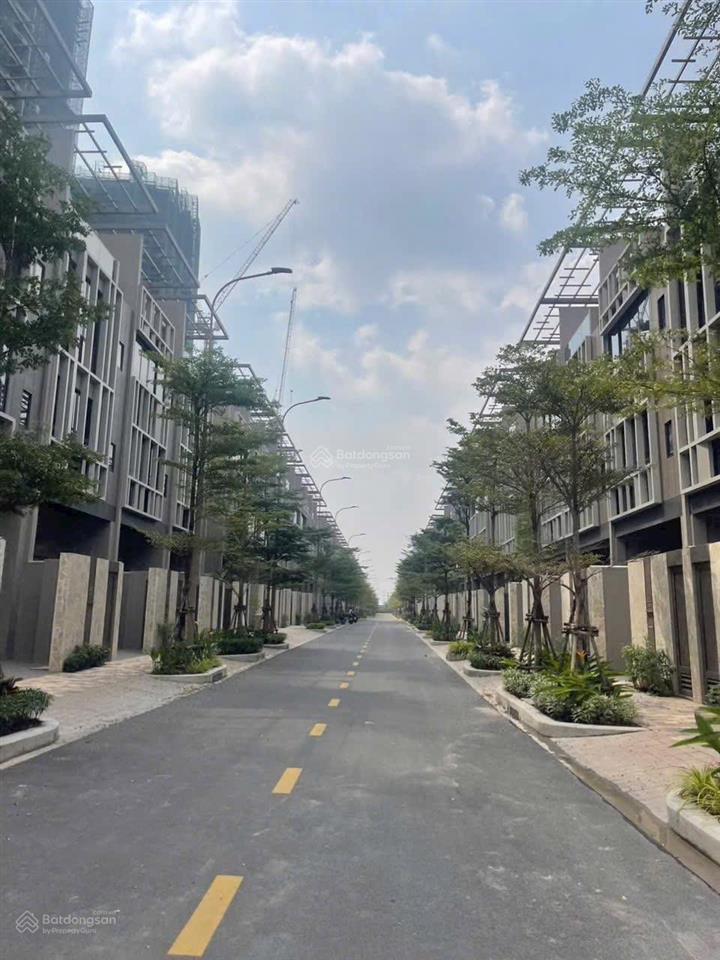 Cho thuê nhà biệt thự 4pn, 5wc chỉ với 45 triệu, 90m2 tại orchard heights  sycamore, thủ dầu một