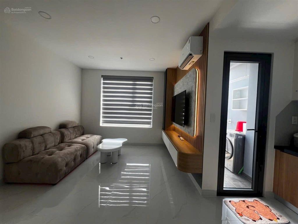 Cho thuê căn hộ c2 phú mỹ 2 phòng ngủ 2wc nội thất cao cấp  dọn vào ở ngay