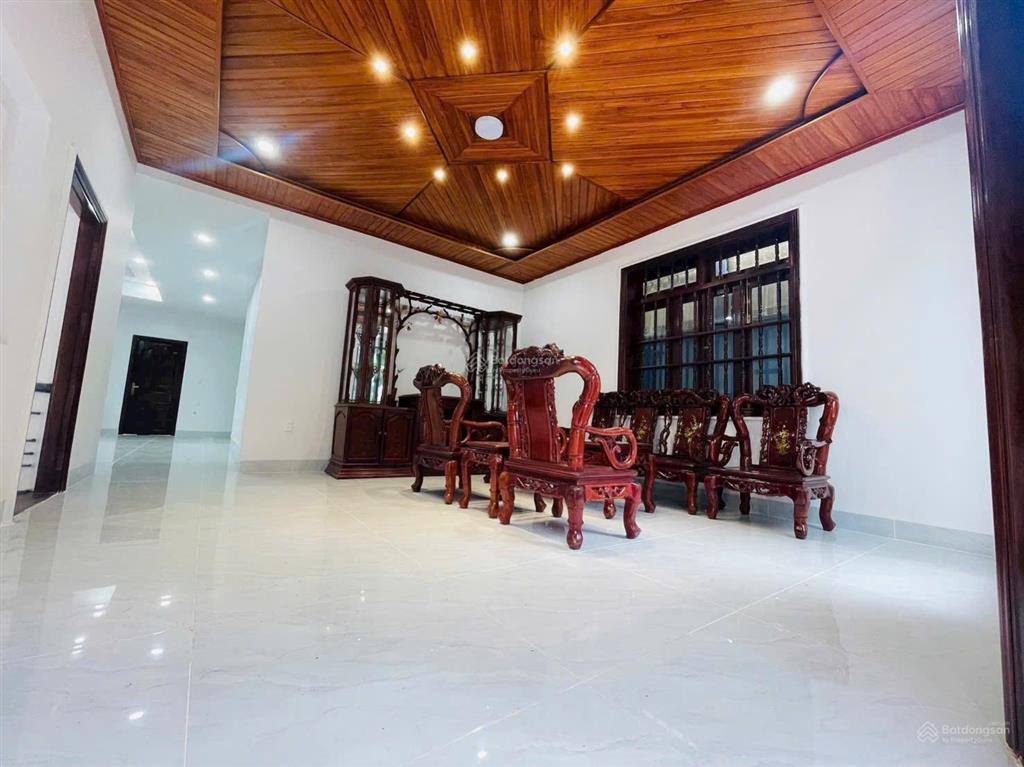 Cho thuê nhà 1 trệt 1 lầu phường hiệp thành 4pn4wc gần đại học bình dương