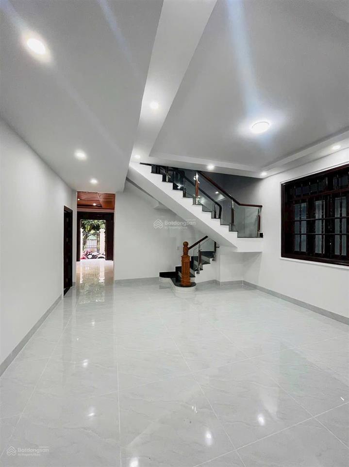 Cho thuê nhà 1 trệt 1 lầu phường hiệp thành 4pn4wc gần đại học bình dương