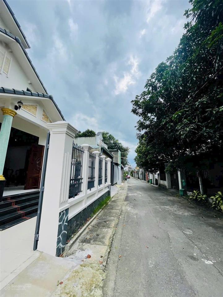 Cho thuê nhà 1 trệt 1 lầu phường hiệp thành 4pn4wc gần đại học bình dương