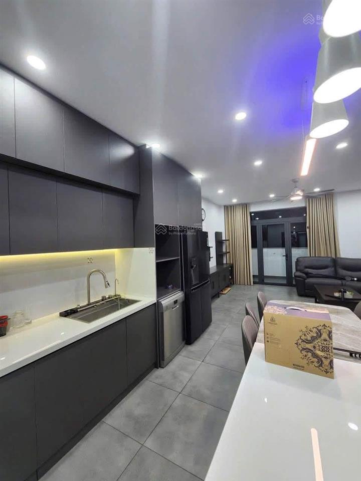 Cho thuê nhà 1 trệt 2 lầu phường phú mỹ 4pn3wc đầy đủ nội thất sân xe hơi