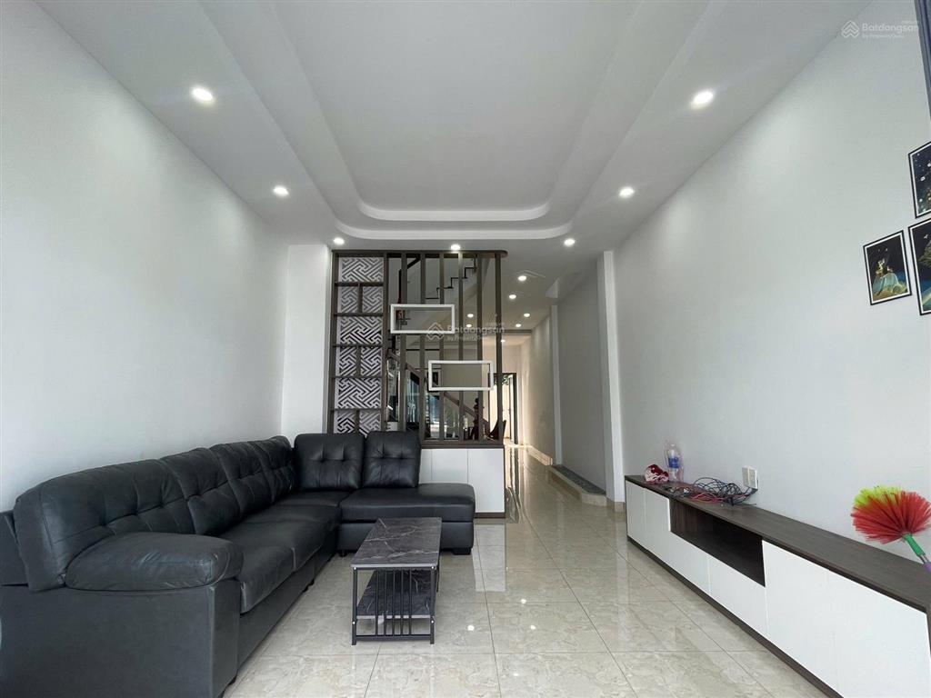 Cho thuê nhà 1 trệt 2 lầu phường phú mỹ 4pn4wc sân đậu xe hơi