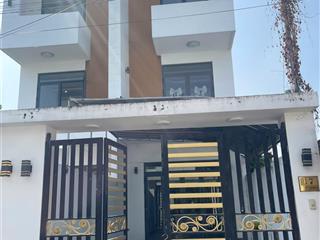 Cho thuê nhà 1 trệt 2 lầu phường phú mỹ 4pn4wc sân đậu xe hơi