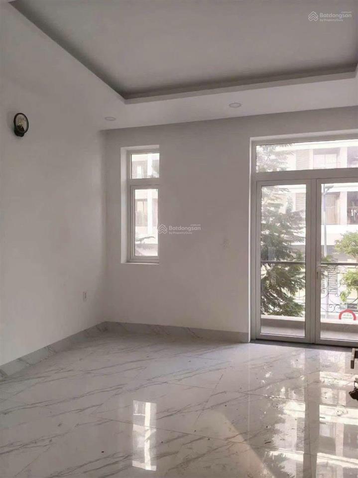 Cho thuê nhà thương mại dịch vụ phú mỹ 4pn4wc nội thất cơ bản