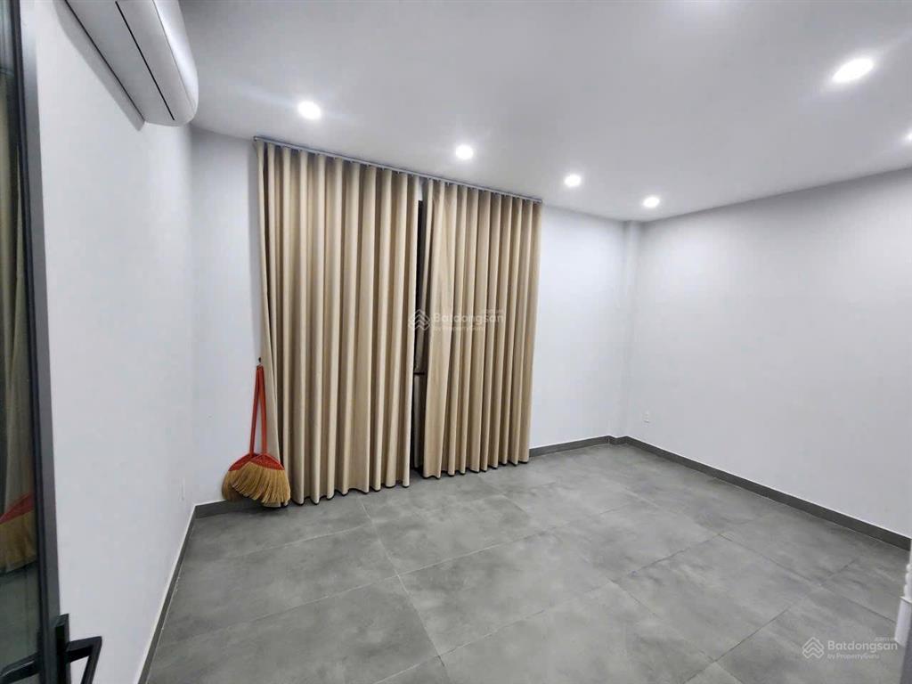 Cho thuê nhà 1 trệt 2 lầu phường phú mỹ 4pn3wc sân xe hơi 7 chỗ