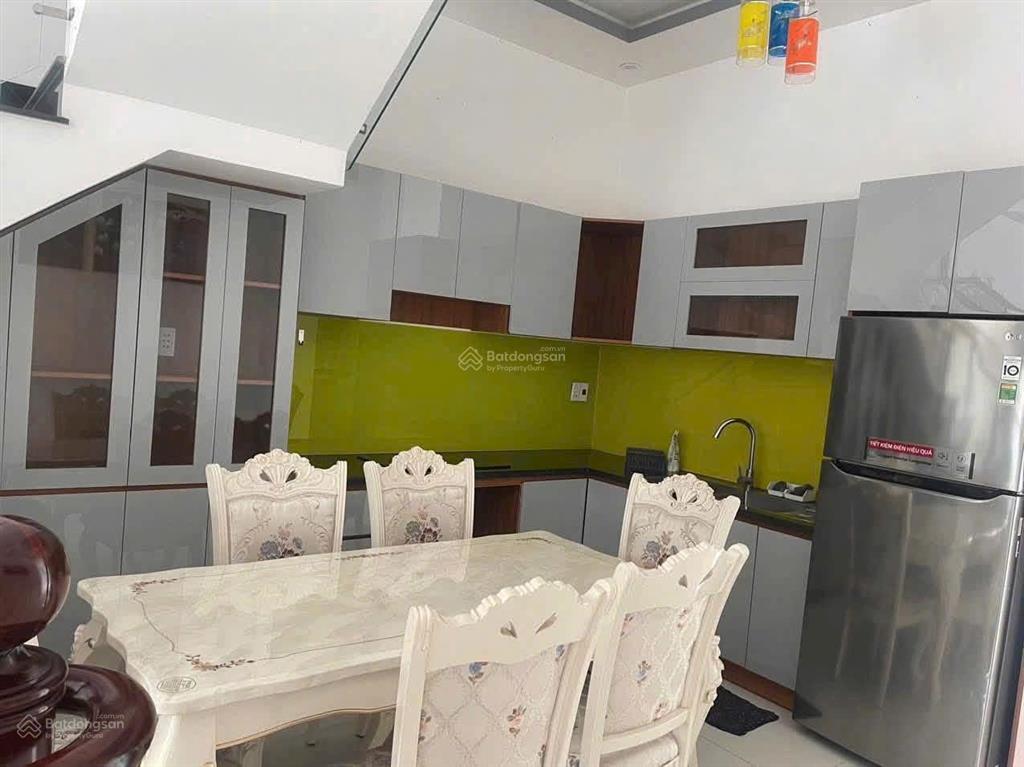 Cho thuê nhà 1 trệt 2 lầu phường phú hoà 4pn4wc đầy đủ nội thất
