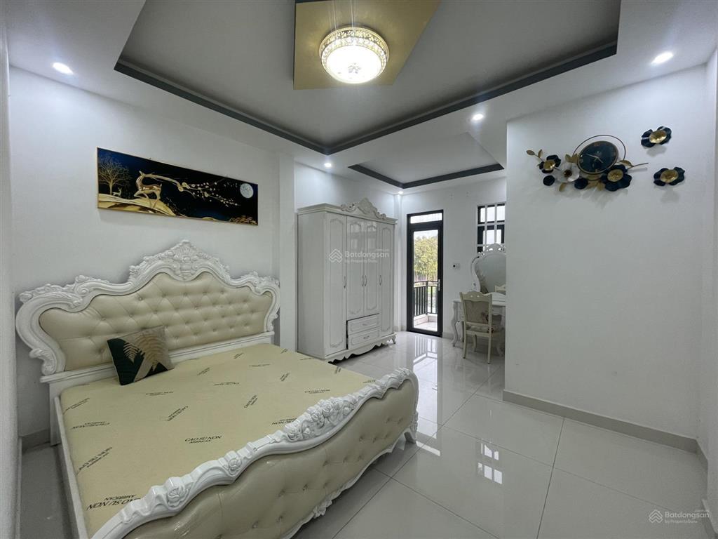 Cho thuê nhà 1 trệt 2 lầu phường phú hoà 4pn4wc đầy đủ nội thất