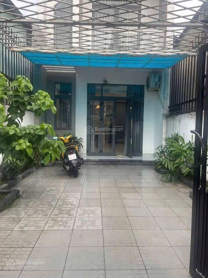 Cho thuê nhà 1 trệt 1 lầu phường phú hoà 3pn2wc sân xe hơi 7 chỗ