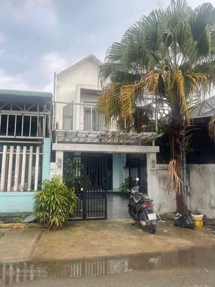 Cho thuê nhà 1 trệt 1 lầu phường phú hoà 3pn2wc sân xe hơi 7 chỗ