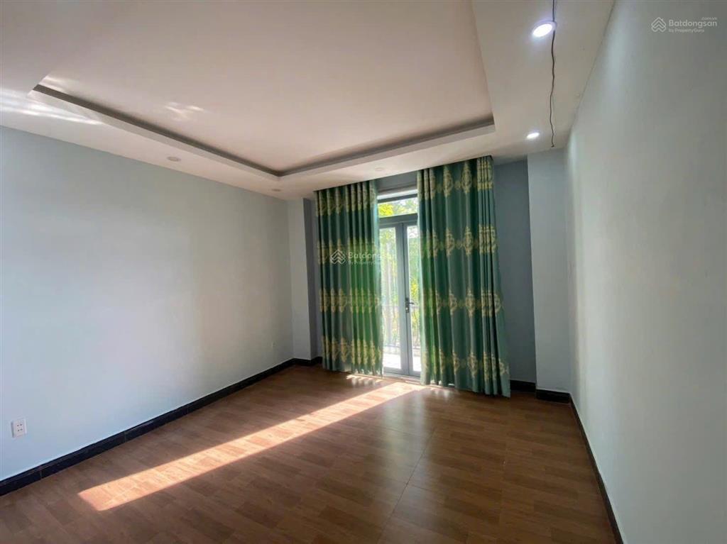 Cho thuê nhà 1 trệt 2 lầu khu đô thị phúc đạt phường phú lợi 4pn4wc