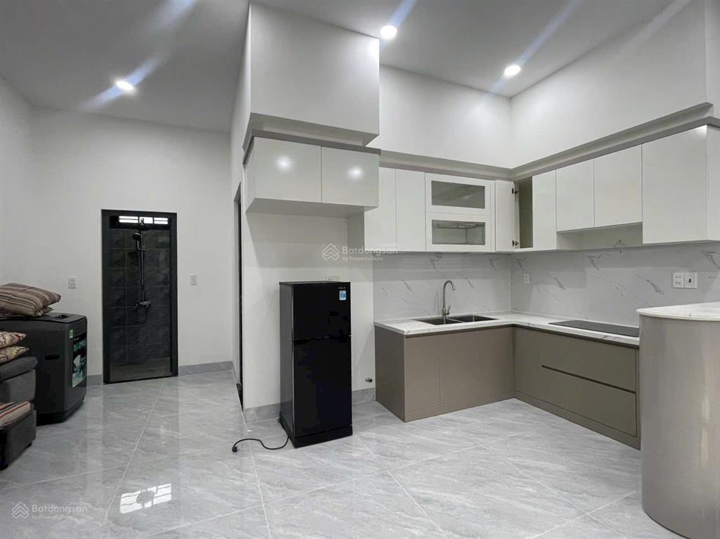 Cho thuê nhà 1 trệt 1 lầu phường phú mỹ 3pn2wc có nội thất sân xe hơi