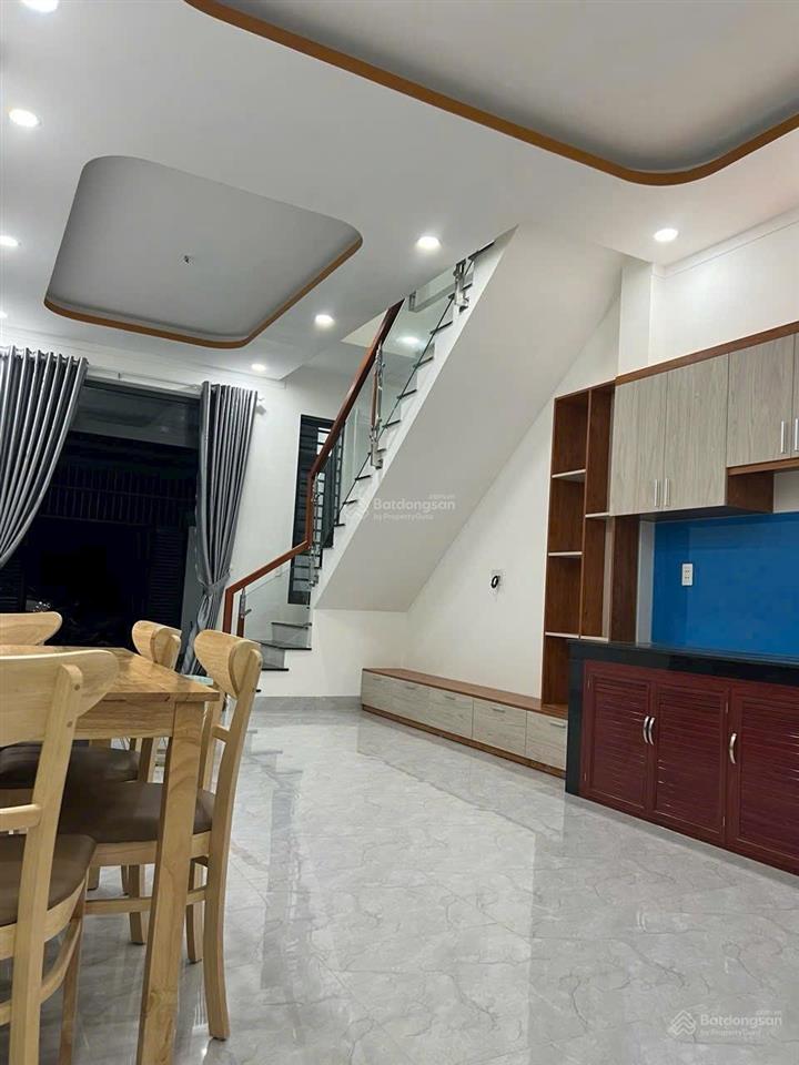 Cho thuê nhà 1 trệt 1 lầu phường phú hoà gần chợ phú hoà 3pn2wc sân xe hơi