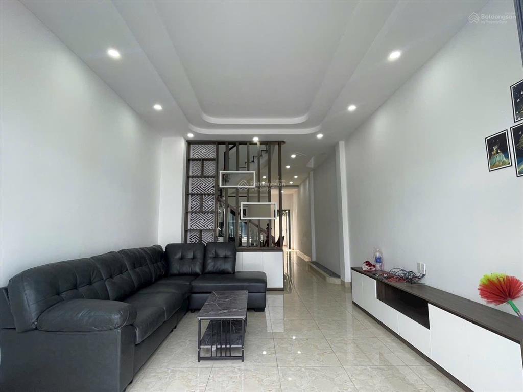 Cho thuê nhà 1 trệt 2 lầu phú mỹ 4pn4wc sân xe hơi 7 chỗ