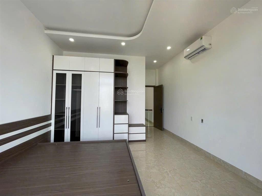 Cho thuê nhà 1 trệt 2 lầu phú mỹ 4pn4wc sân xe hơi 7 chỗ