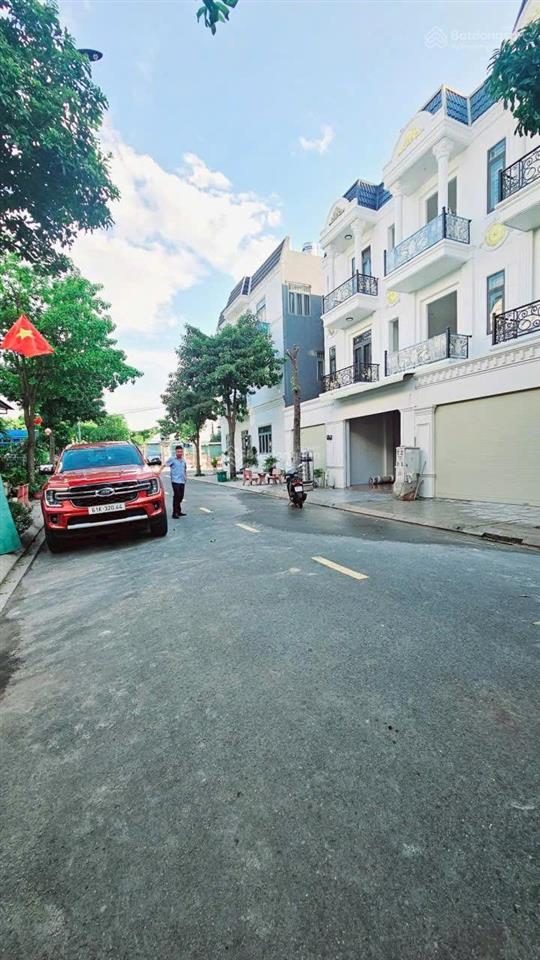 Cho thuê nhà 1 trệt 2 lầu phường phú hoà 4pn4wc đầy đủ nội thất