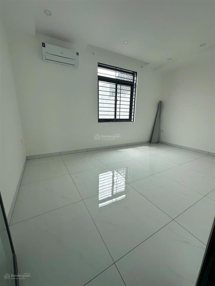Cho thuê nhà 1 trệt 3 lầu mặt tiền hoàng hoa thám kđt phúc đạt phú lợi 7pn4wc