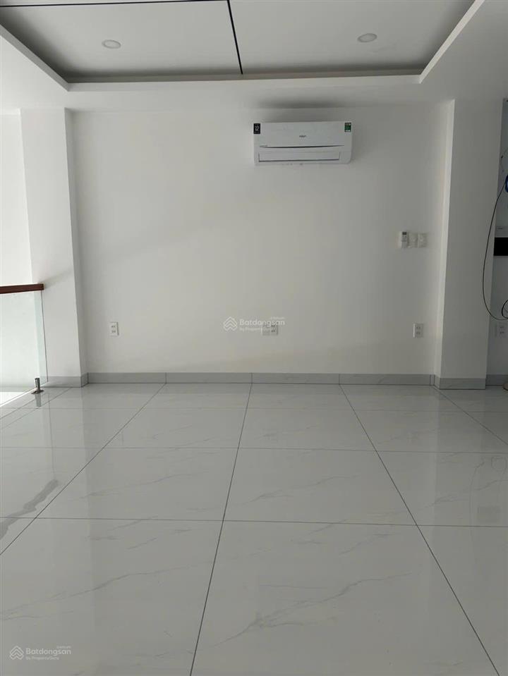 Cho thuê nhà 1 trệt 3 lầu mặt tiền hoàng hoa thám kđt phúc đạt phú lợi 7pn4wc