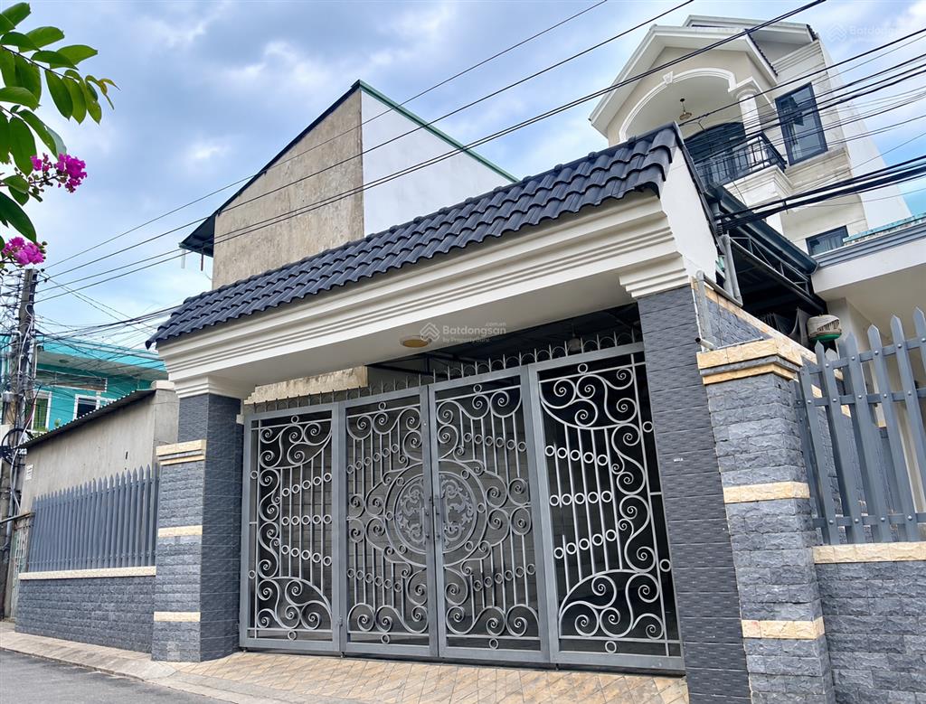 Cho thuê nhà 1 trệt 2 lầu phường phú lợi gần chợ đình 4pn4wc sân xe hơi 7 chỗ