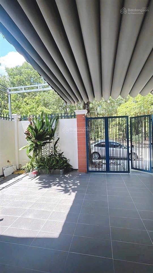 Cho thuê nhà 1 trệt 2 lầu gần thành phố mới bình dương đầy đủ nội thất 3pn3wc