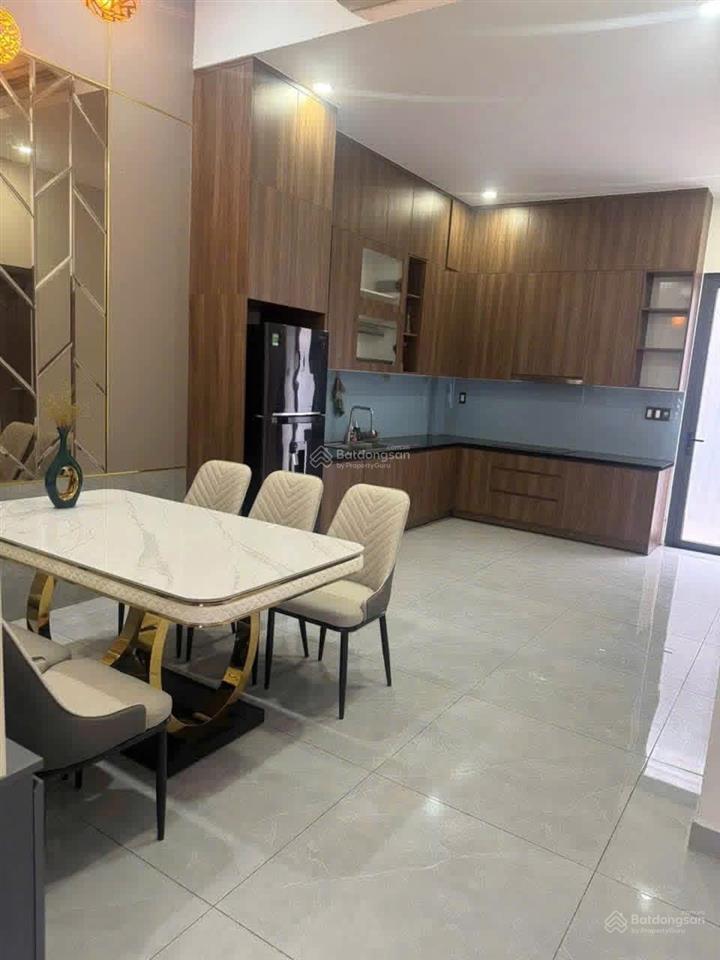Cho thuê nhà 1 trệt 2 lầu thương mại dịch vụ phú mỹ 3pn3wc sân xe hơi 7 chỗ