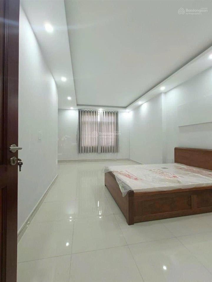 Cho thuê nhà 1 trệt 2 lầu phường phú lợi 4pn  4wc full nội thất đầy đủ sân 3 xe hơi
